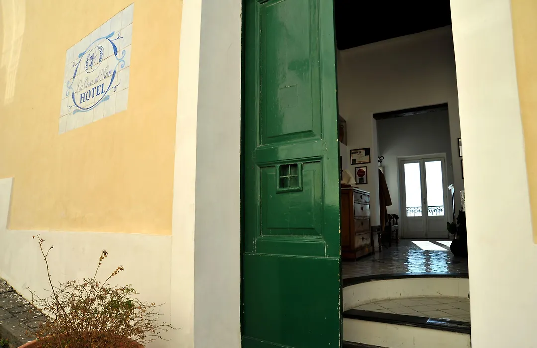 Hotel La Casa sul Mare-1